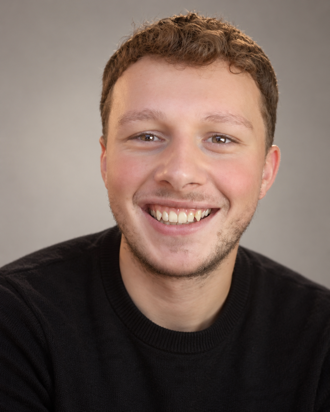 Lewis, Clientovo co-founder